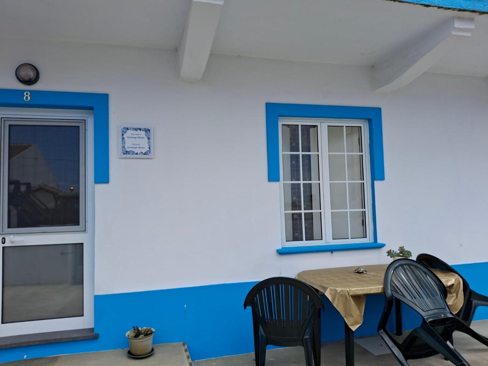 Grannys House Angra do Heroismo