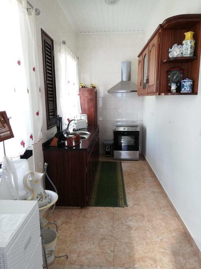 Grannys House Angra do Heroismo